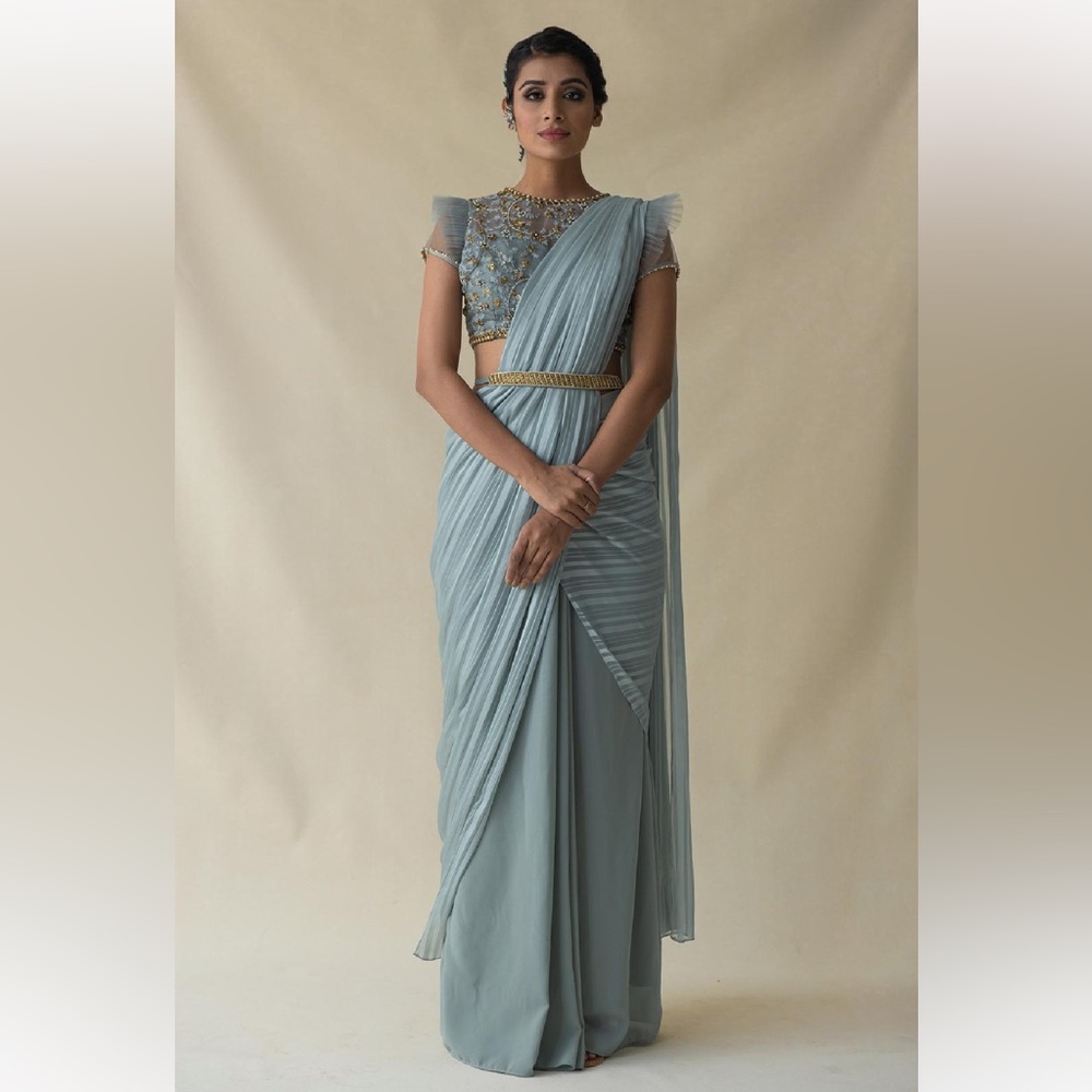 From Pernia’s Pop-Up Shop ❤️PRE-STITCHED SAREE.